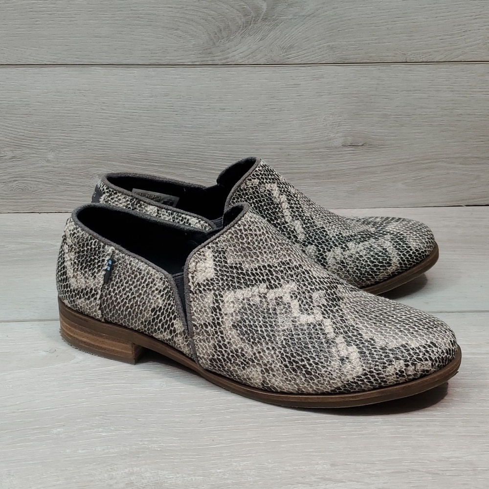 Toms Women Comfort Animal Print Loafer Slio on casual shoes sz 7